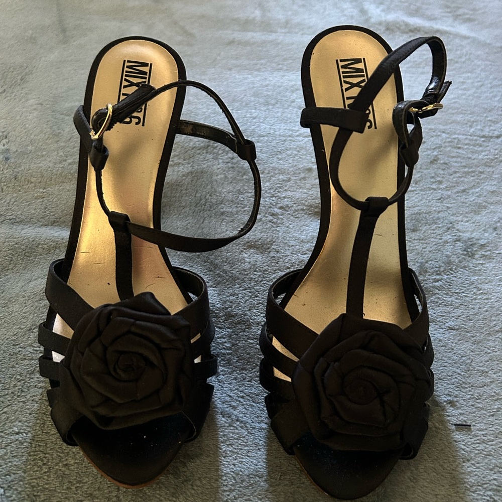 Mix No. 6 Black Floral Heels